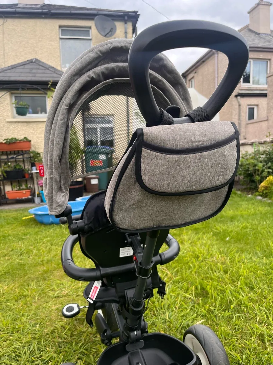 QPlay Folding Trike with rain cover - Image 4