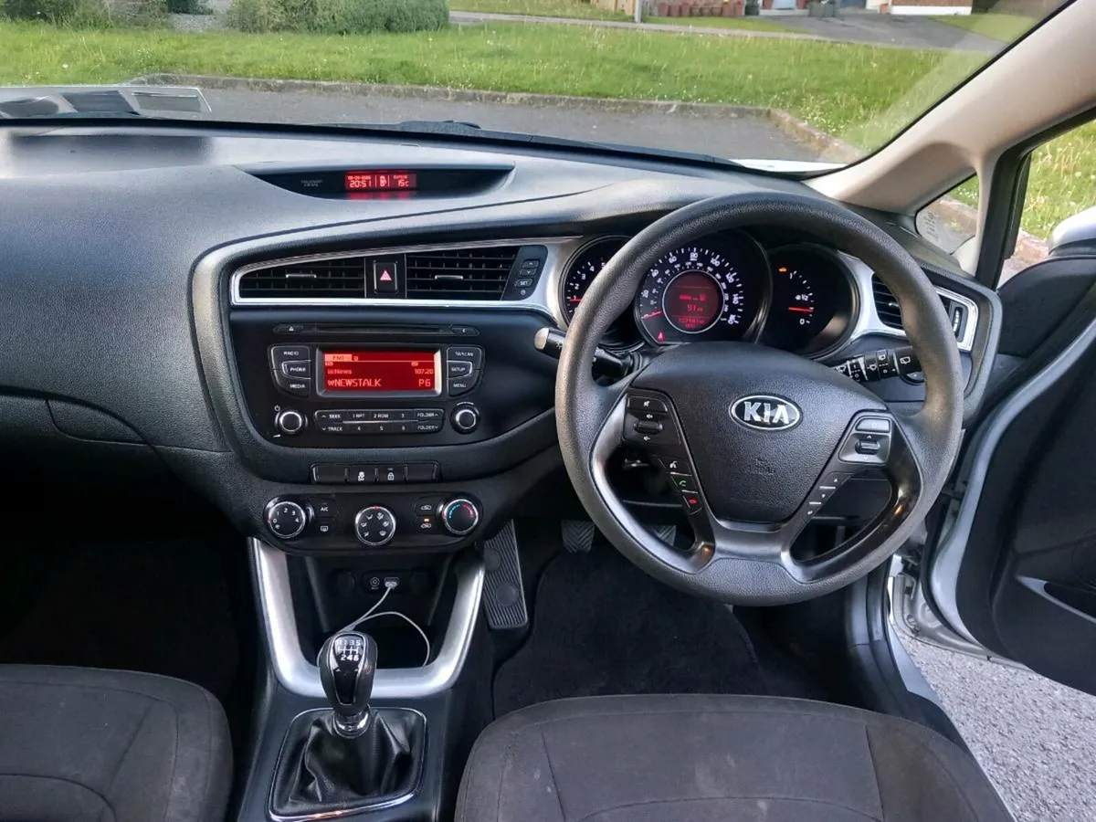 Kia Ceed CRDI Estate 1.4 5dr - Image 3