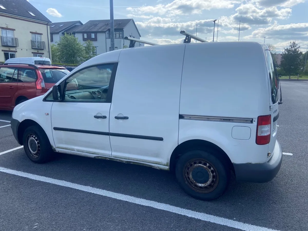 Volkswagen Caddy 2007 - Image 3