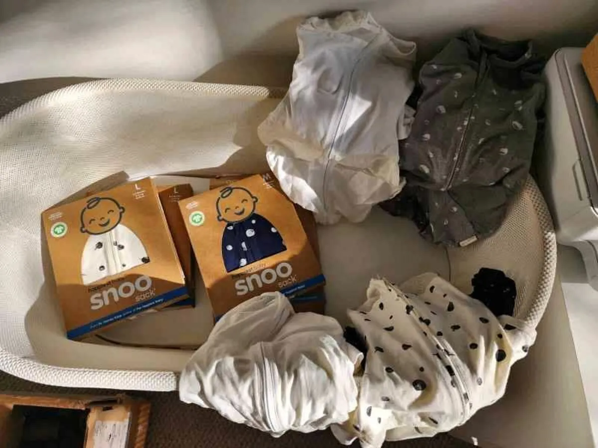 Snoo Smart Sleeper Bassinet Warranty with Extras - Image 2