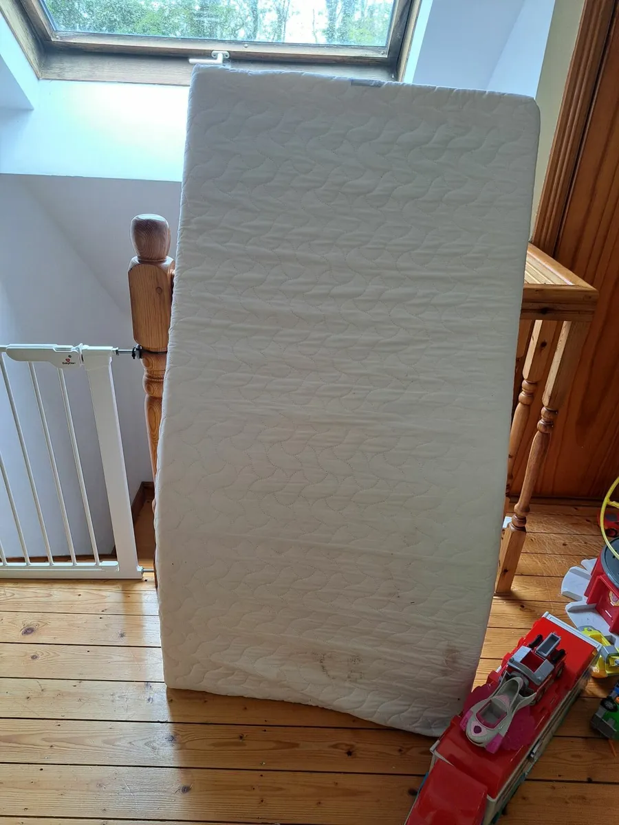 Toddler bed mattress - Image 1