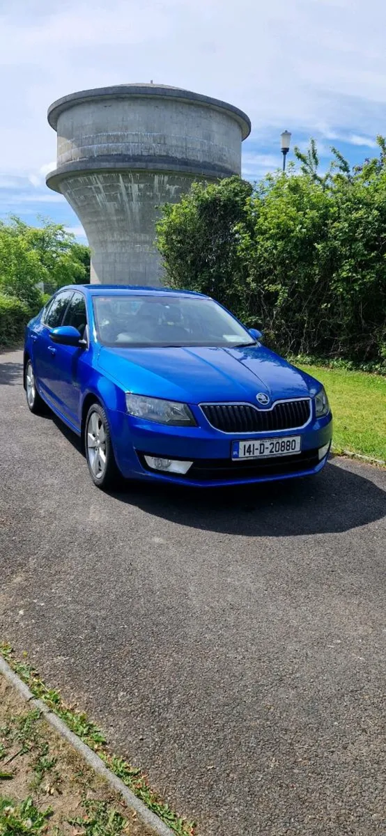 Skoda Octavia, fully serviced - Image 2