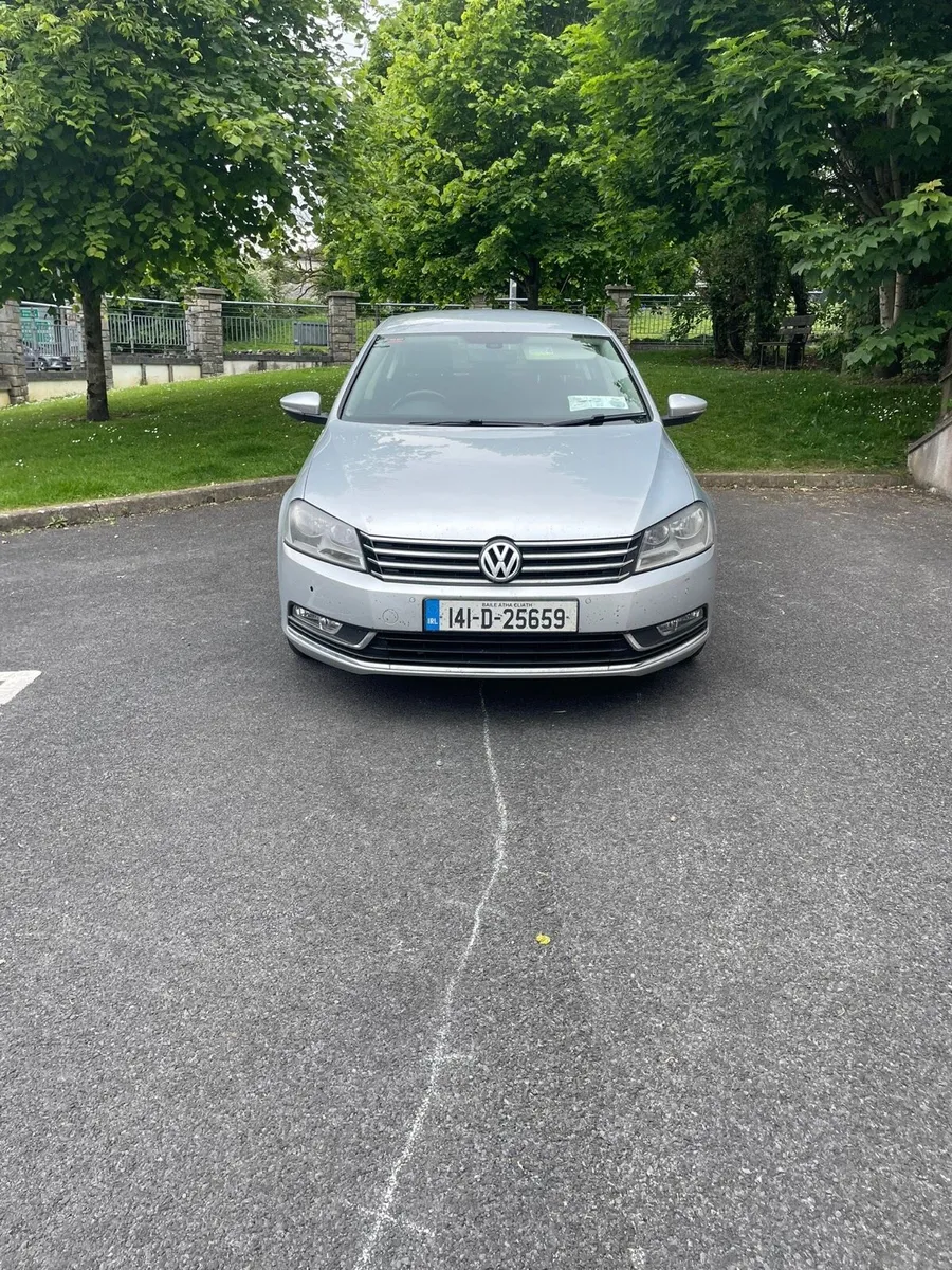 Volkswagen Passat - Image 1