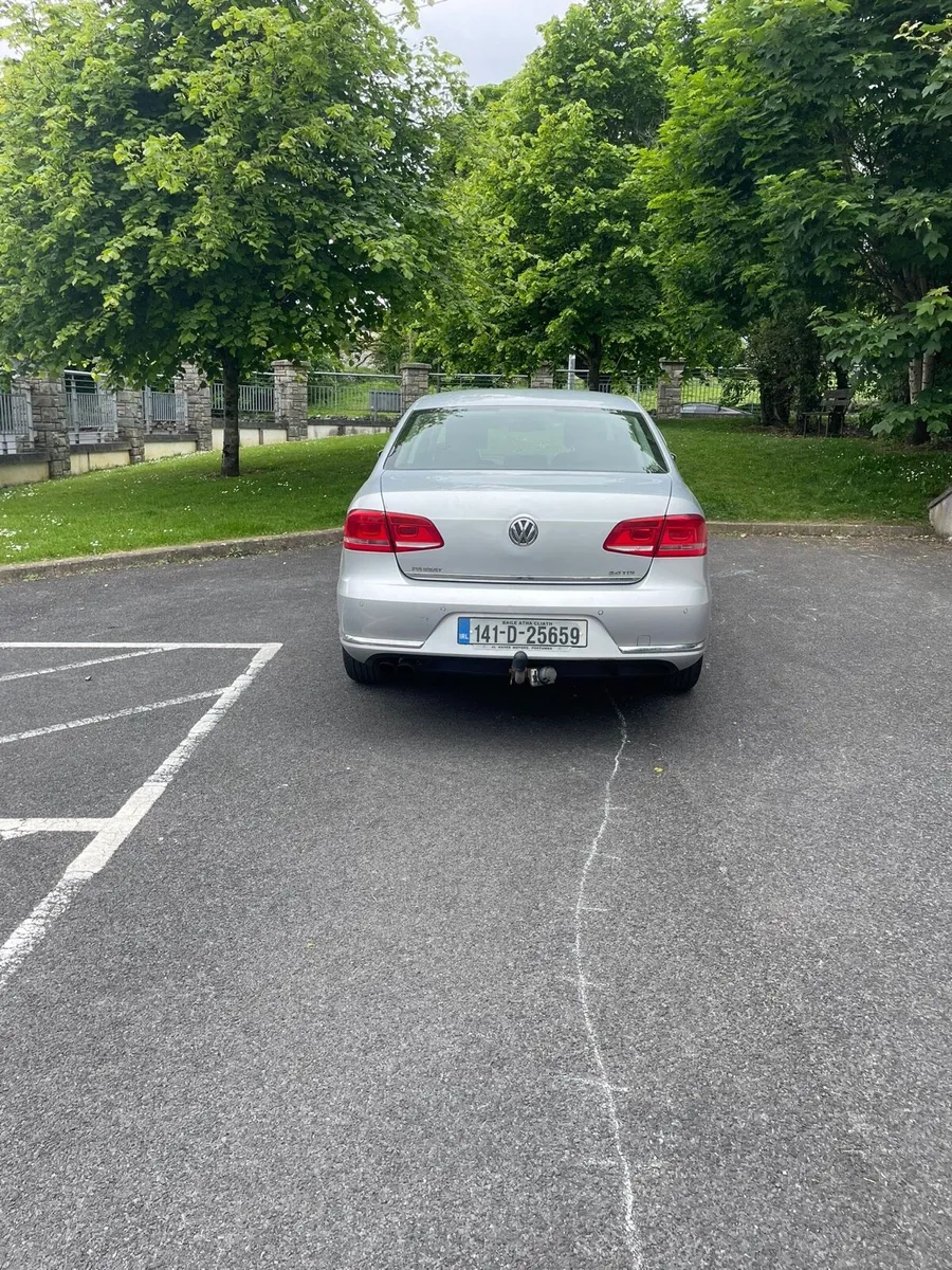 Volkswagen Passat - Image 3