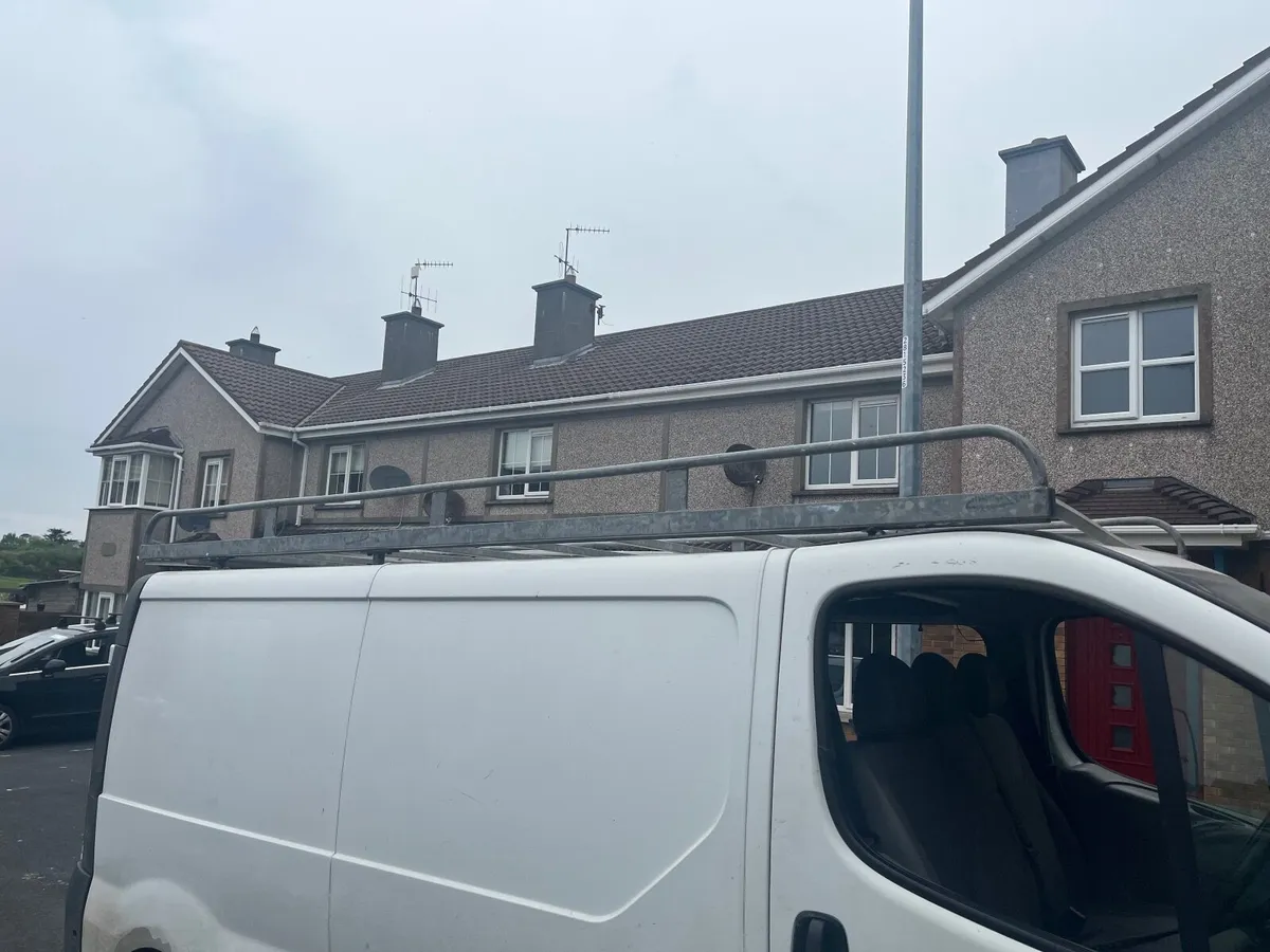 Roof bars for Nissan primstar - Image 1