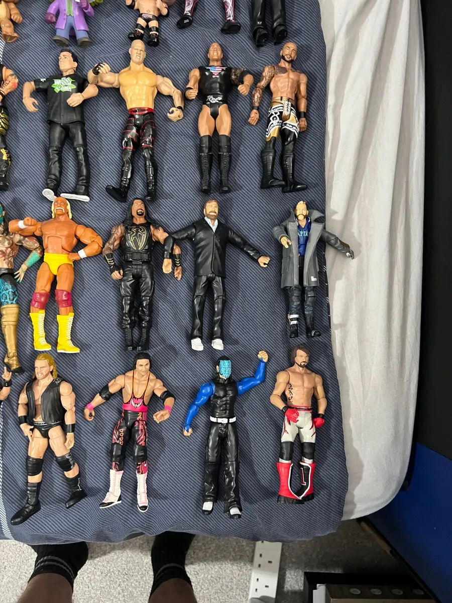 WWE figures - Image 2