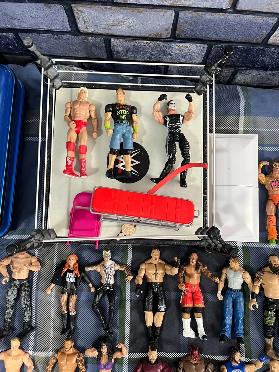 WWE figures - Image 4