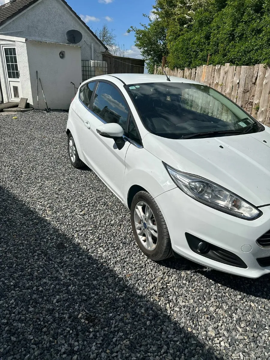 Ford Fiesta 2017   NCT 05/27 - Image 3