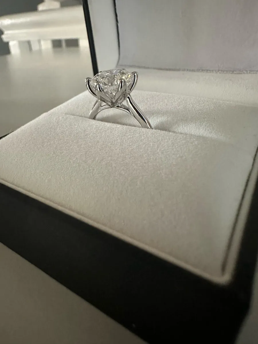 4.50 CARAT ROUND BRILLIANT RING 💍 - Image 4