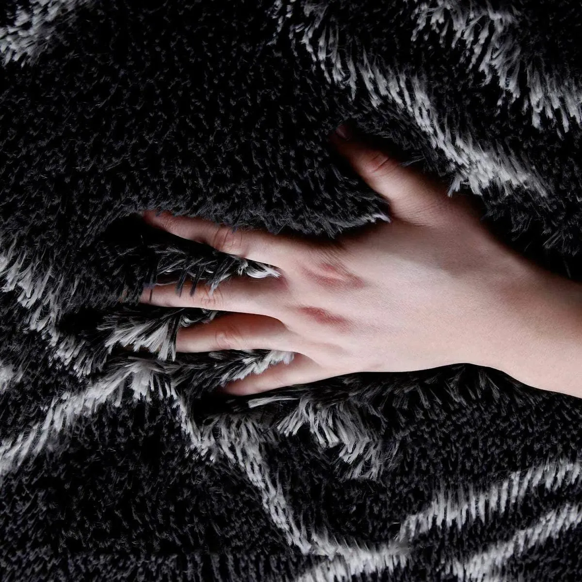 Carpet Rug bedroom office Fluffy Black 185x185cm - Image 4