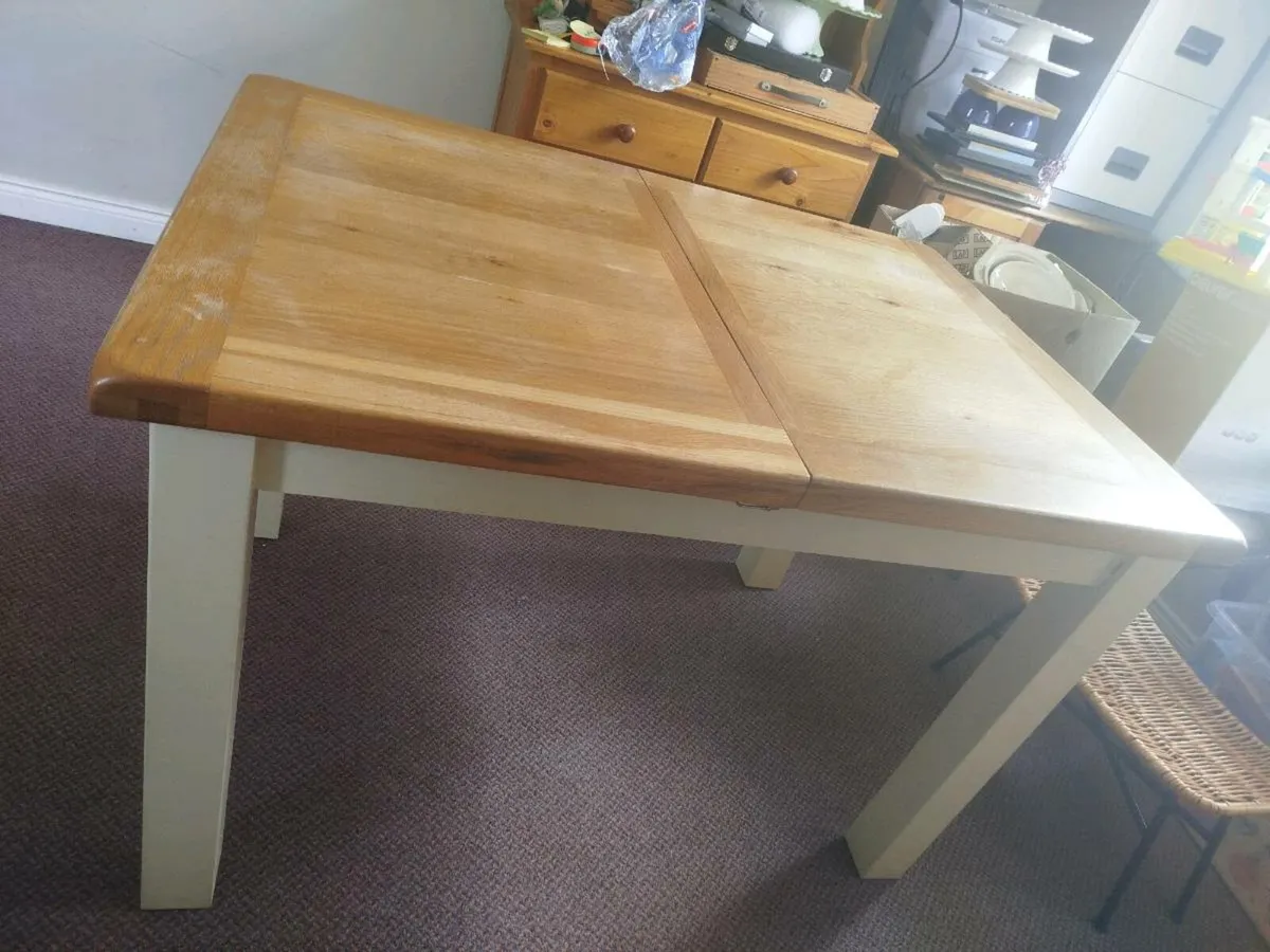 Table and Chairs x 6 - Image 2
