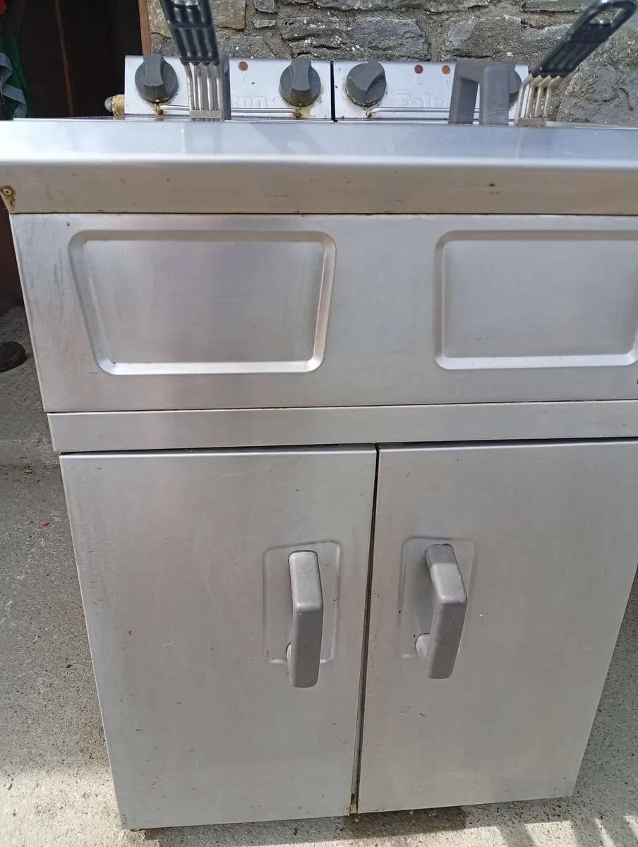 Industrial fryer - Image 1