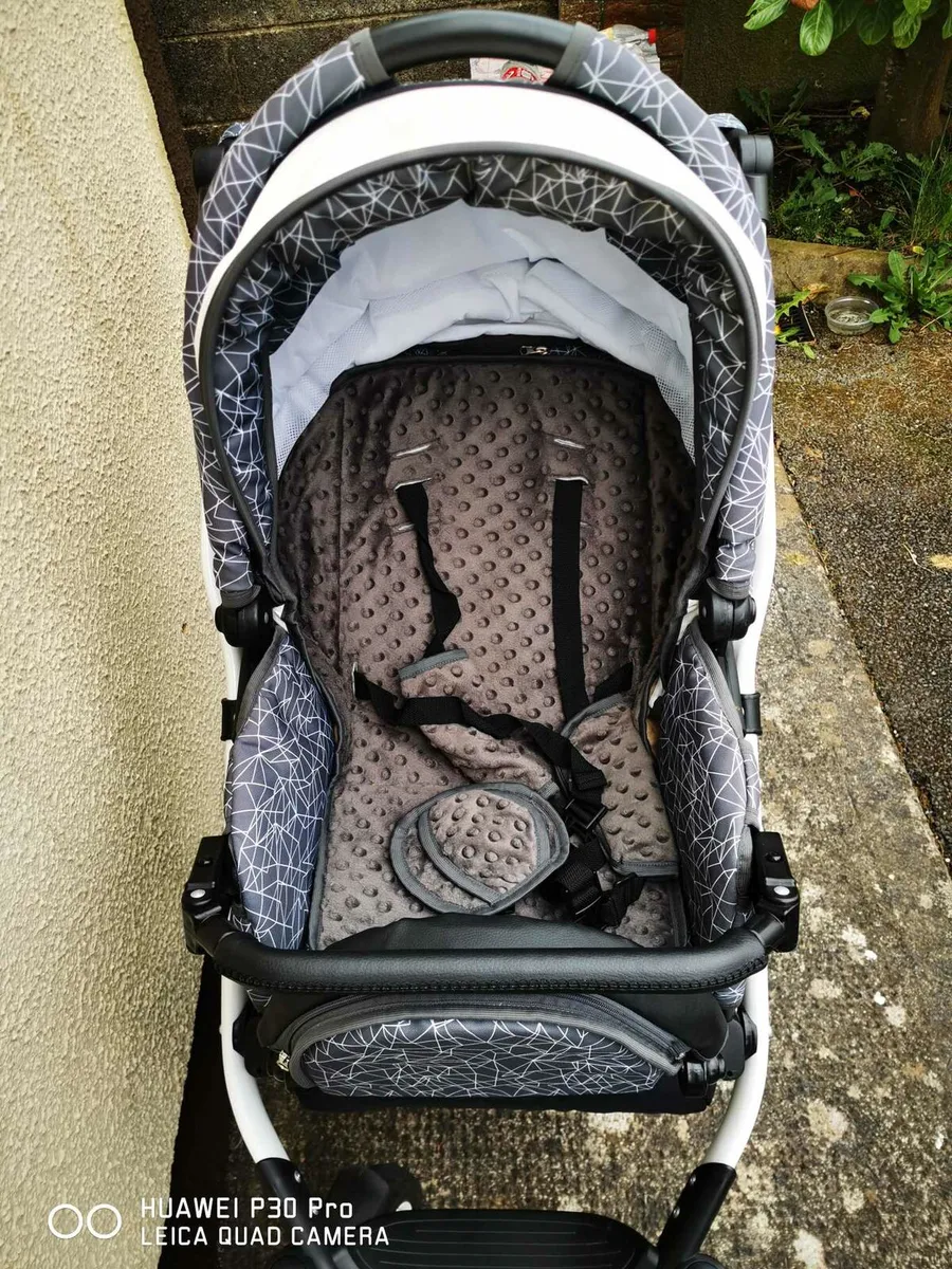 Buggy/Stroller - Image 4
