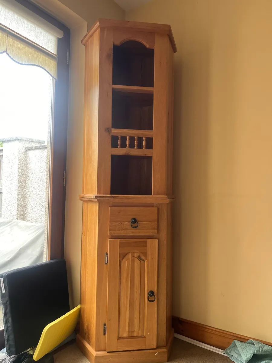 Oak corner unit