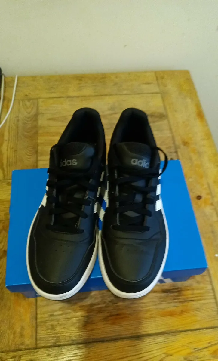 Adidas trainer - Image 4