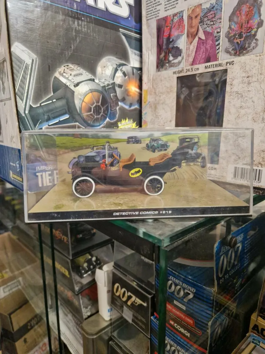Corgi Batman Car - Image 1