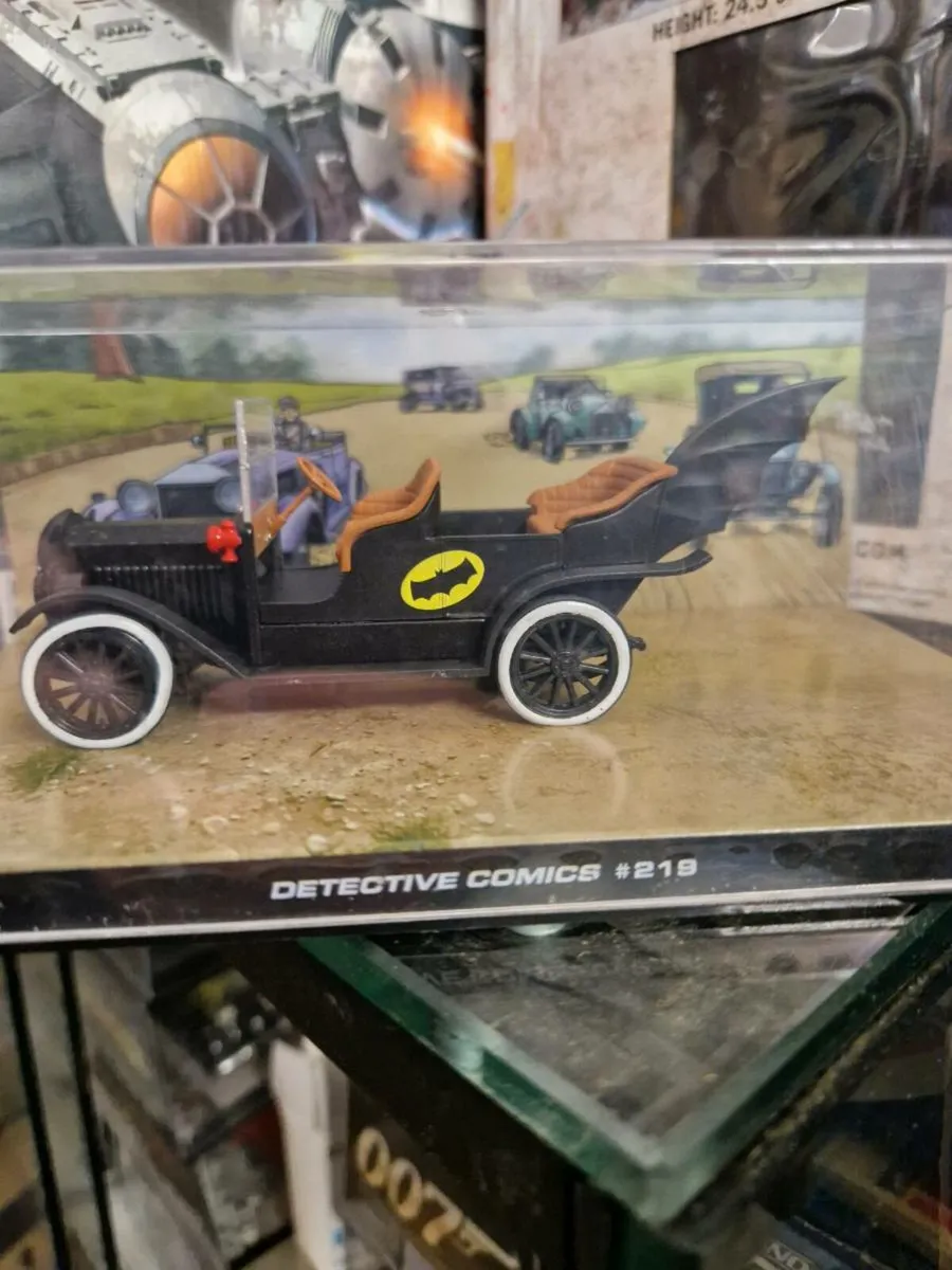 Corgi Batman Car - Image 2