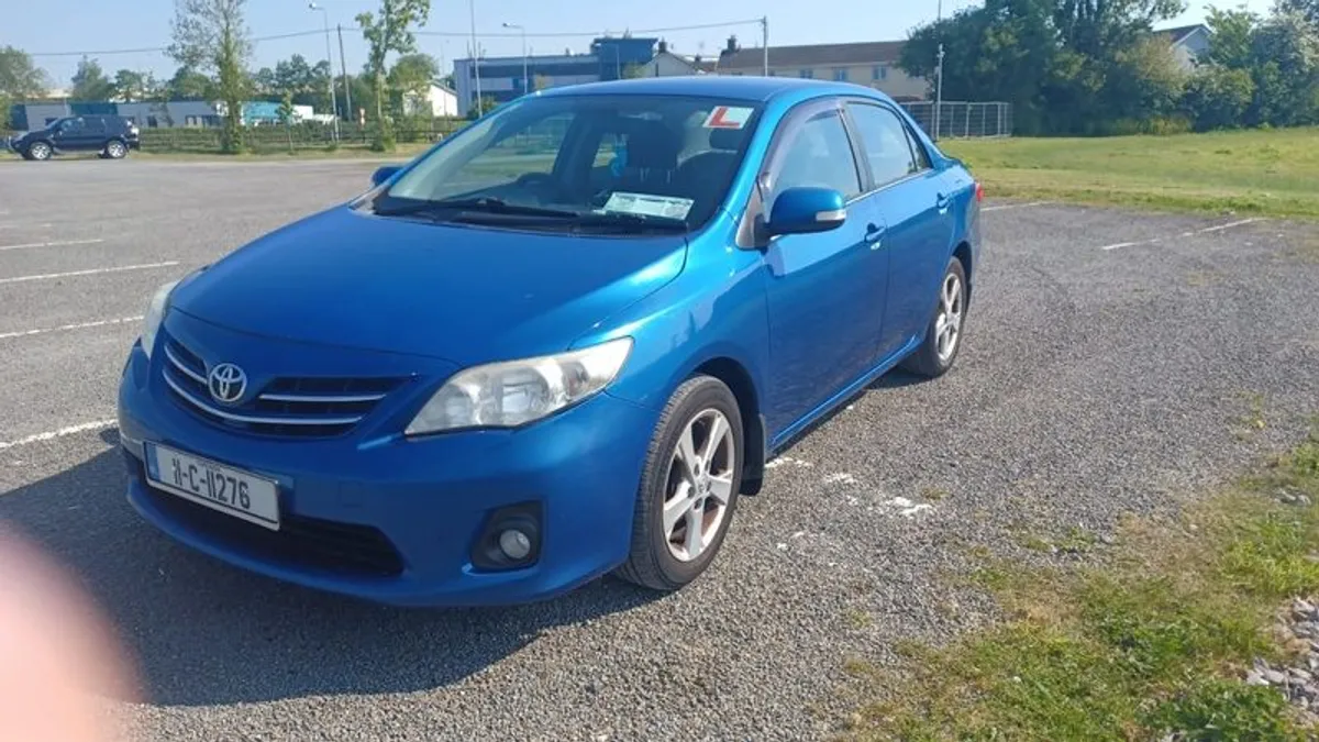 2011 Toyota Corolla - Image 2