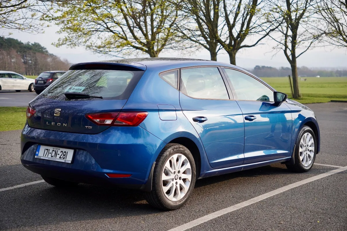 SEAT Leon 2017 - Perfect Condition - Image 3