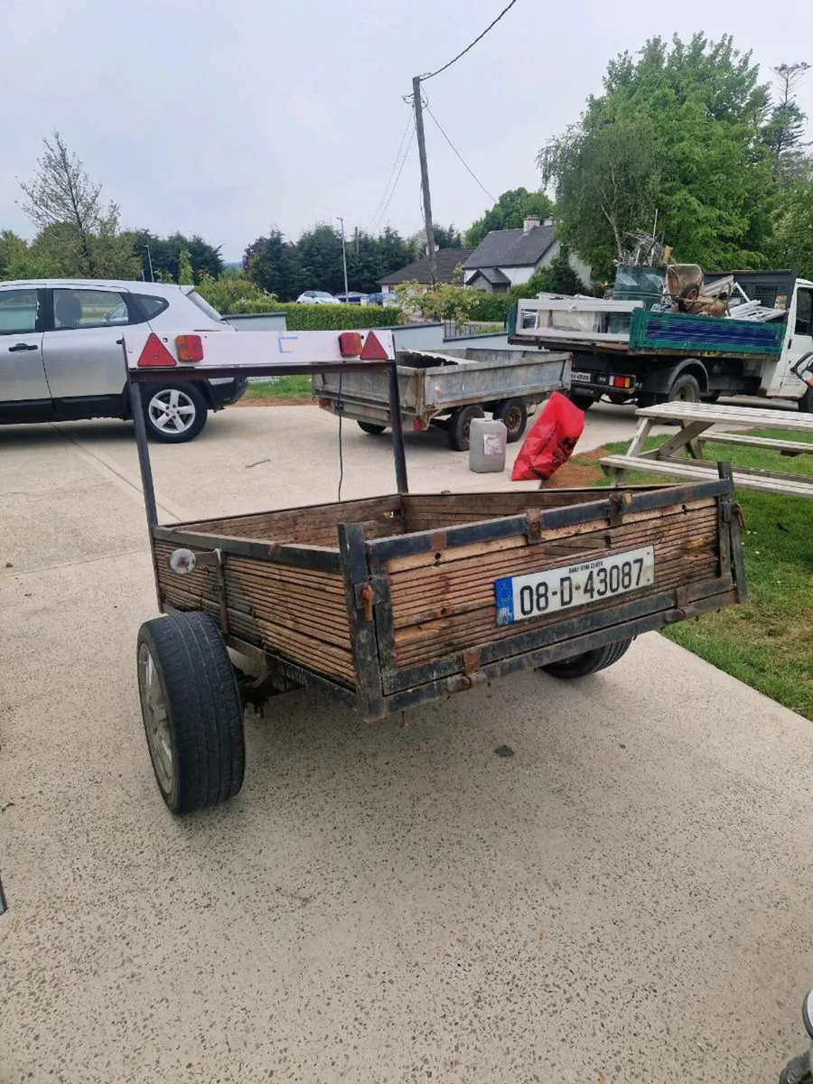 Trailer - Image 1