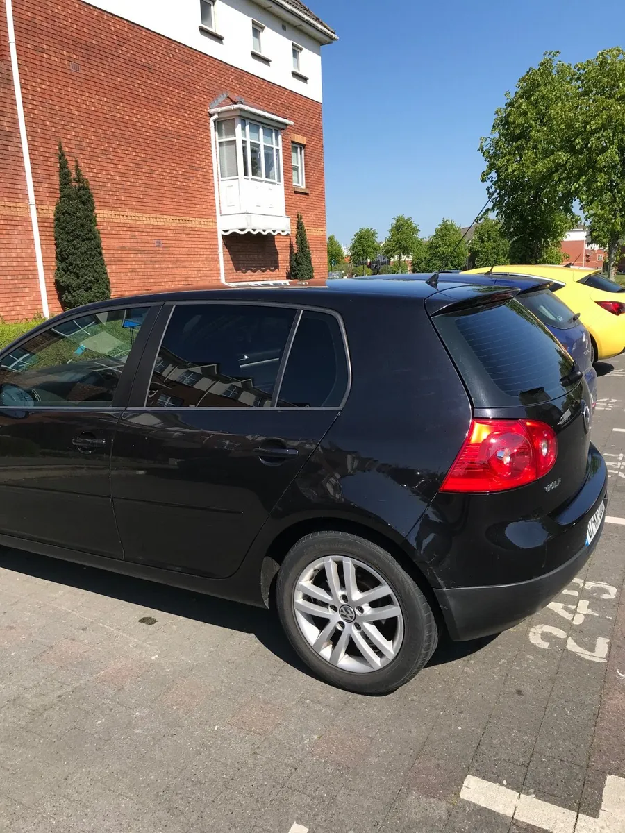 Volkswagen Golf 2007 1.4 petrol,manual - Image 1