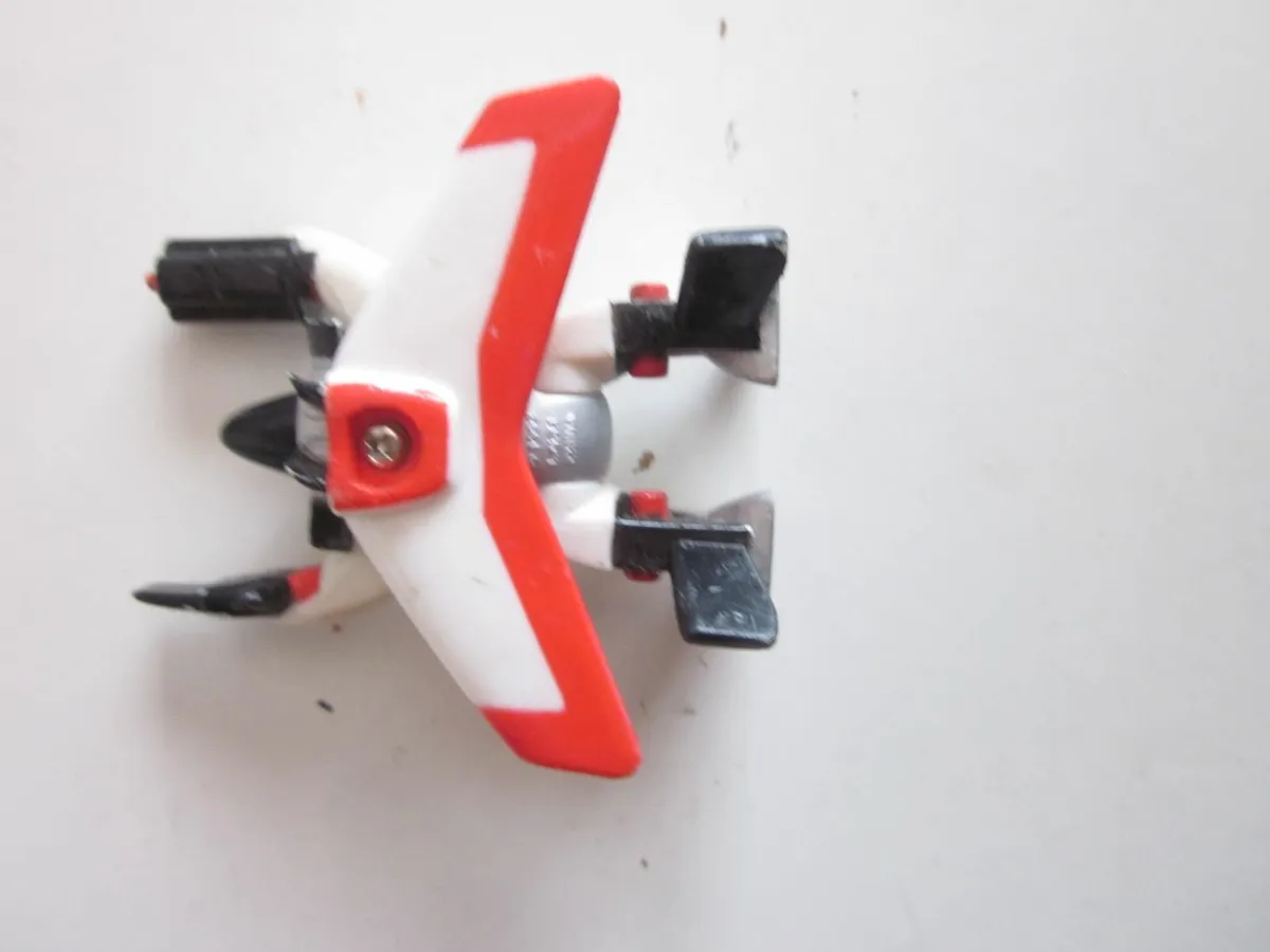 1993 Z-Bots Action Figure Galoob Series Redwing - Image 2