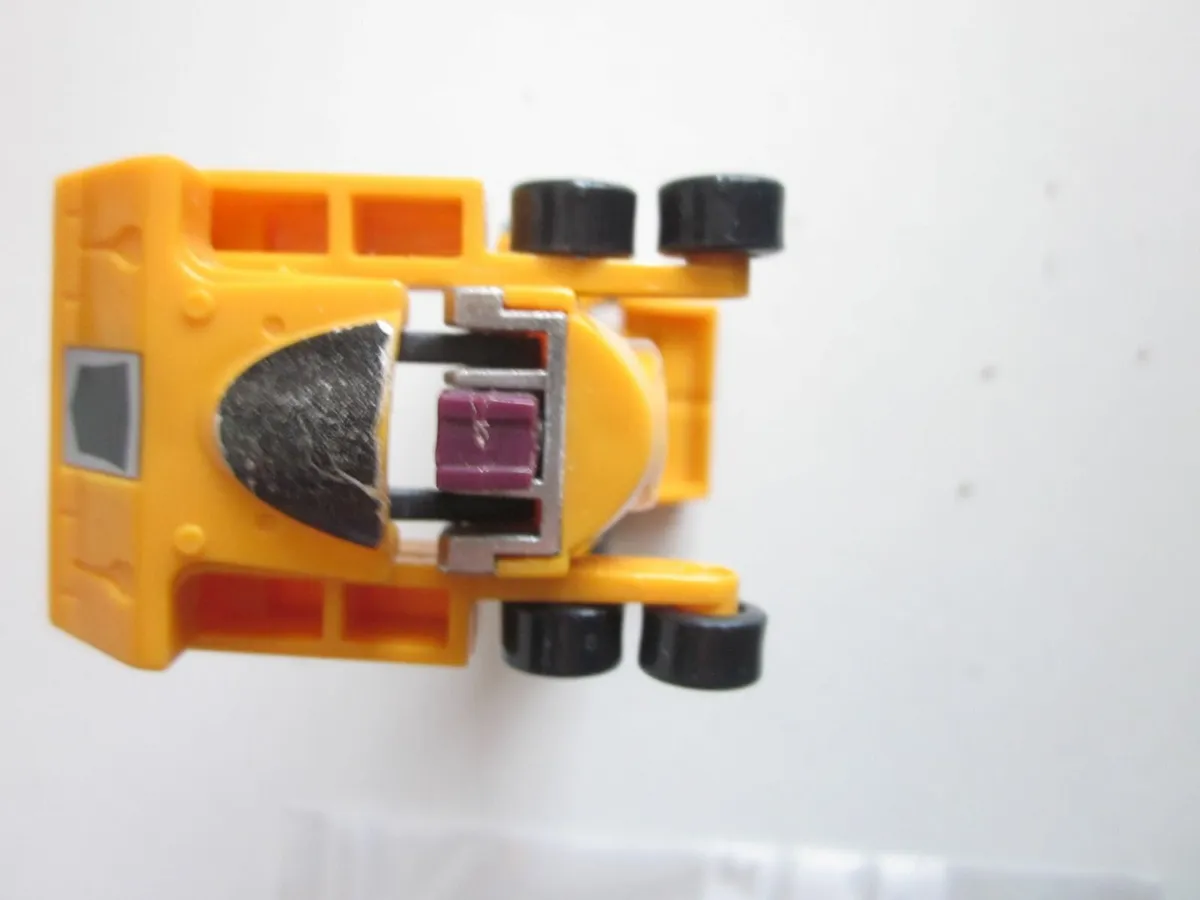 ToyTransformers G1 Decepticon Stunticon DragStrip - Image 4