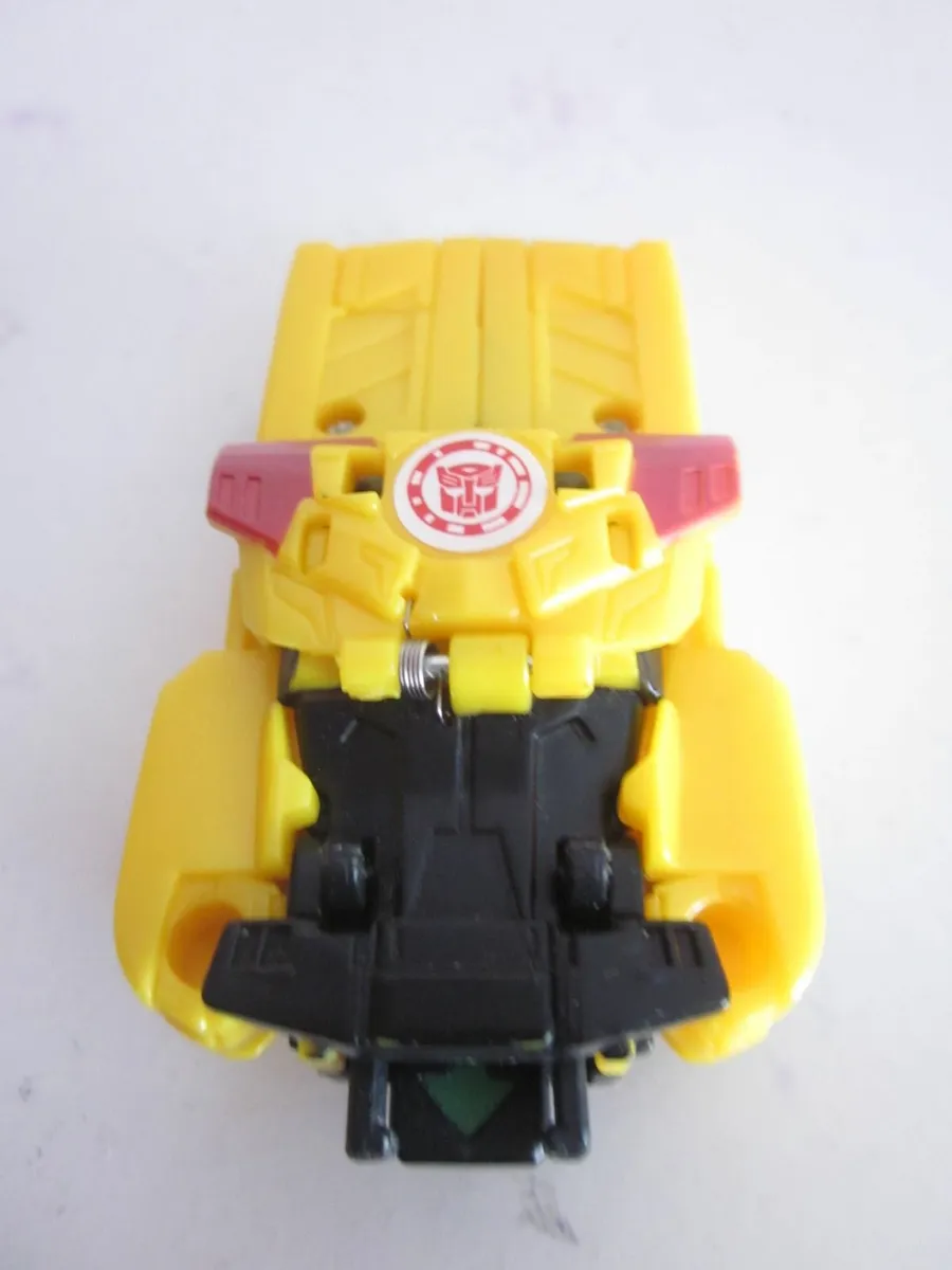 Toy Transformers The Loyal Subjects  Bumble Bee - Image 4