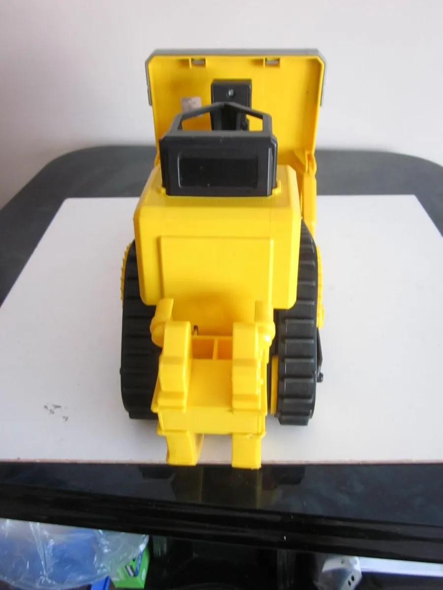 CAT Caterpillar Construction Bulldozer Toy Sounds - Image 2