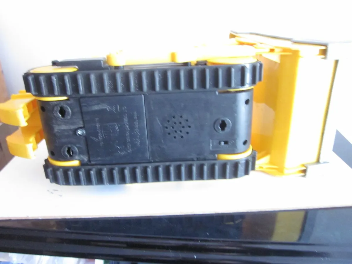 CAT Caterpillar Construction Bulldozer Toy Sounds - Image 3