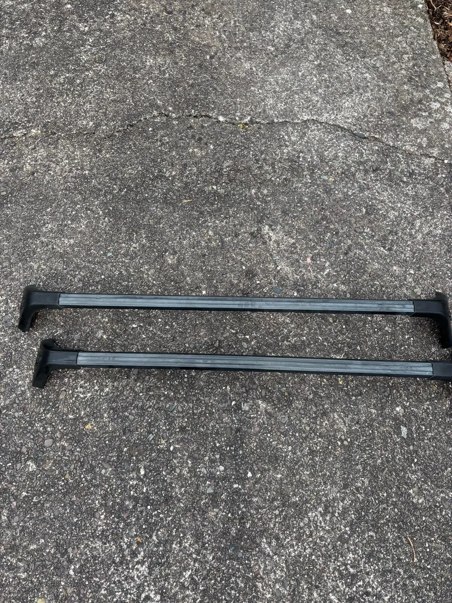 Roof bars - Peugeot 5008 2009-16 model. - Image 2