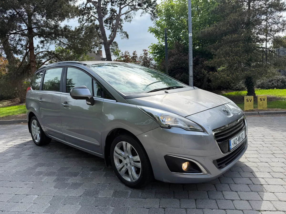 Peugeot 5008 2014 - Image 1