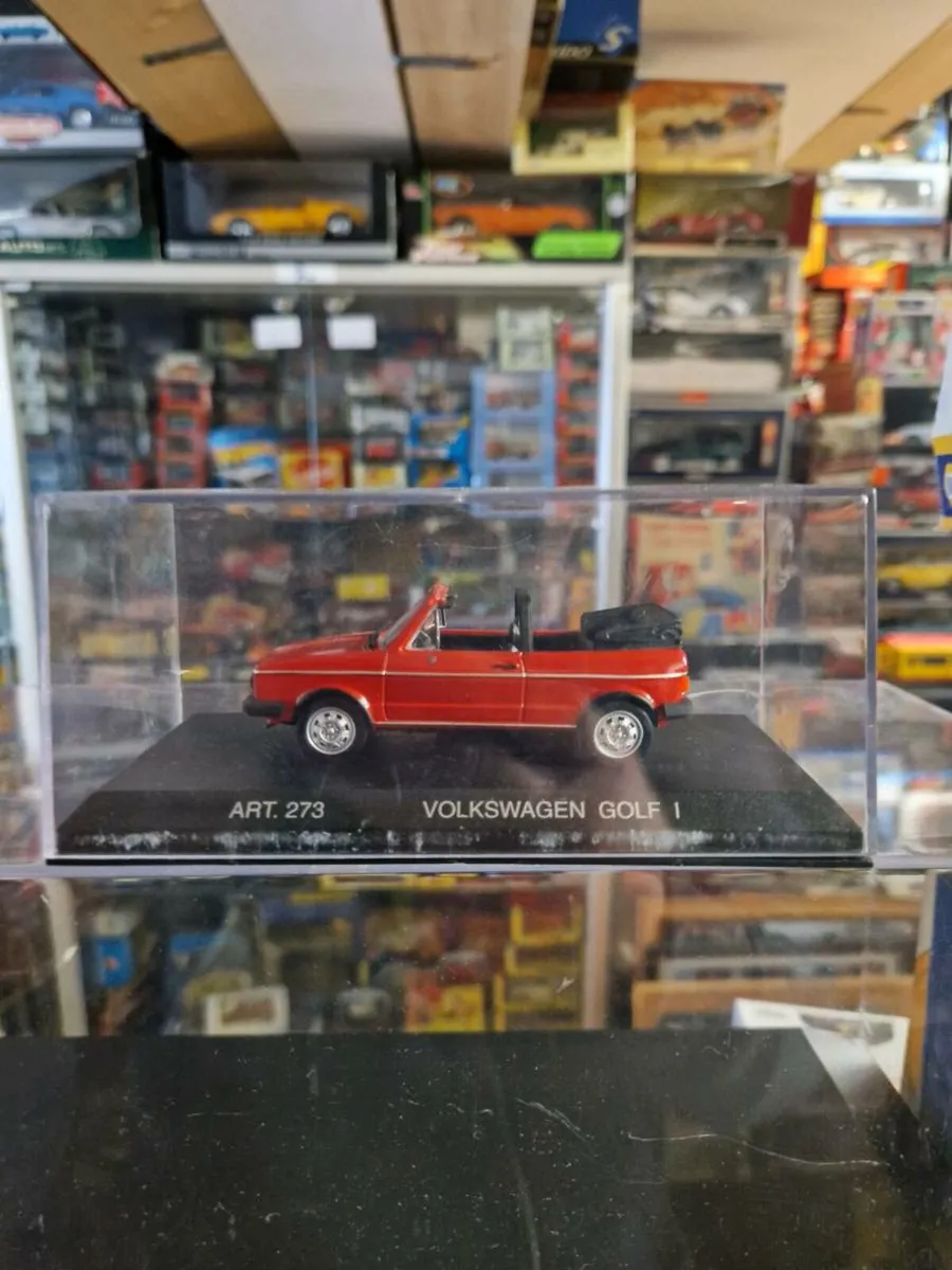 Corgi Atlas VW Golf Cabriolet 1.43 - Image 1