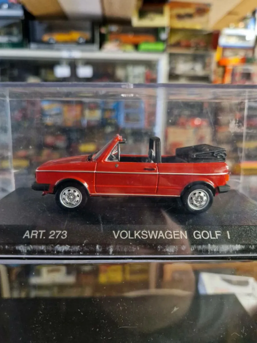 Corgi Atlas VW Golf Cabriolet 1.43 - Image 2