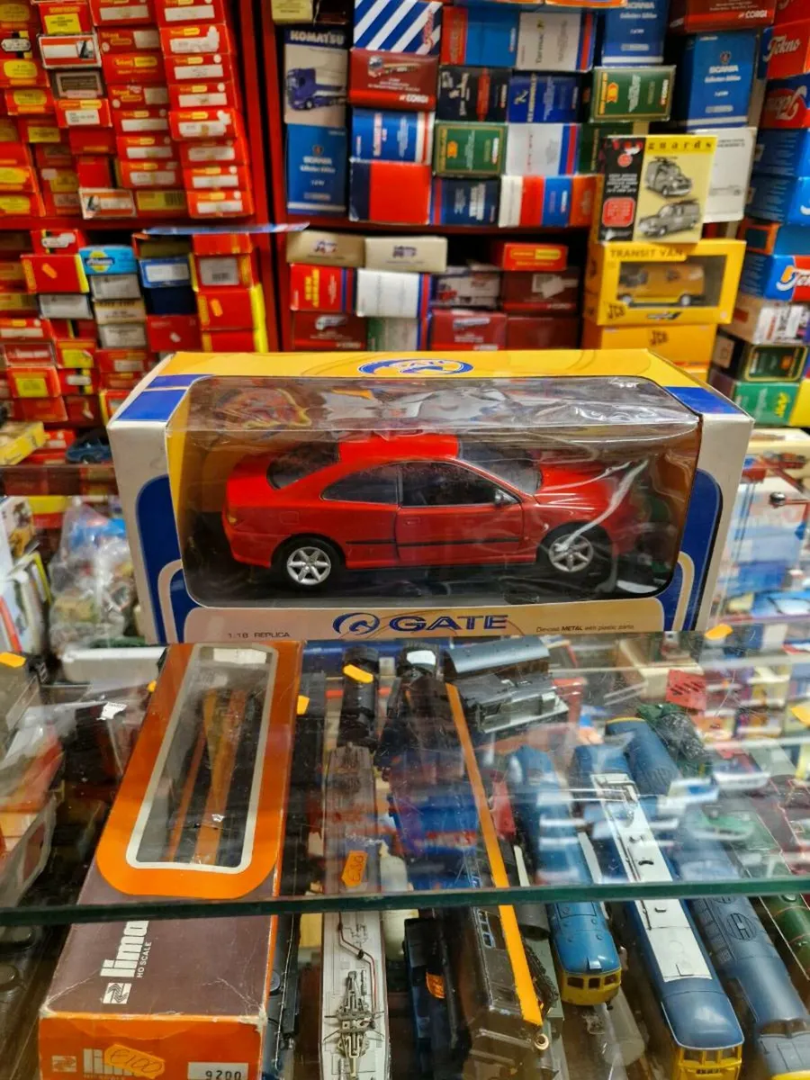 Corgi Gate Peugeot 406 Coupe 1.18 - Image 1