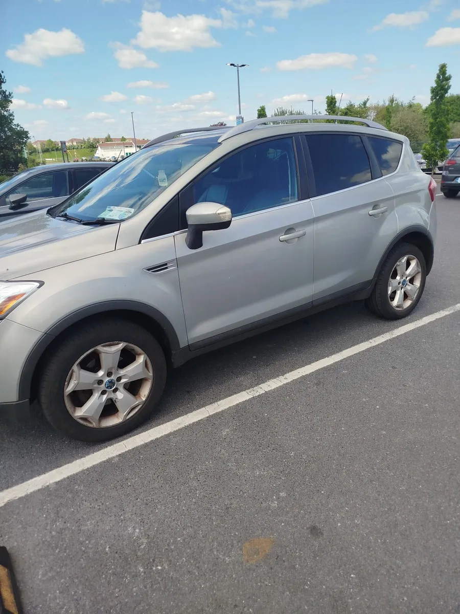 Ford Kuga 2010 - Image 1