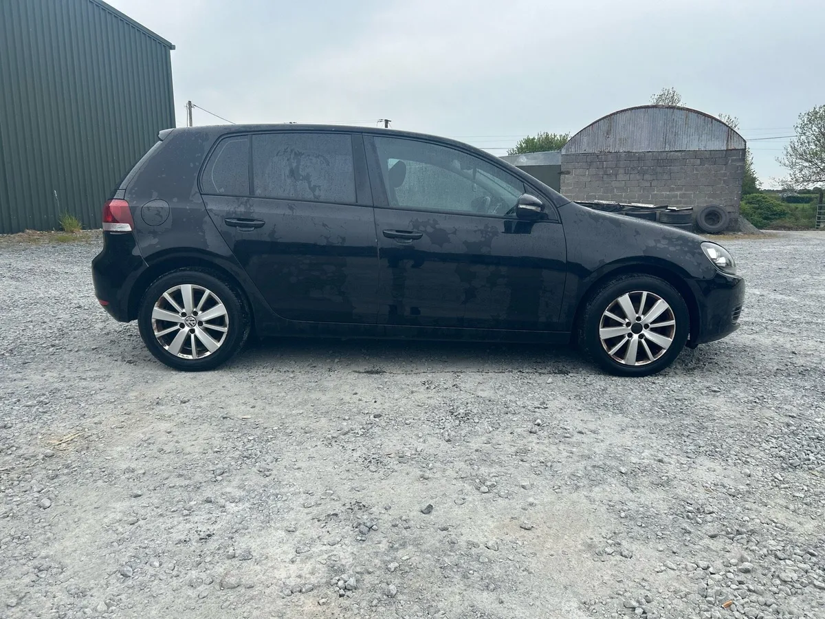 2012 Volkswagen golf 2.0 diesel - Image 2