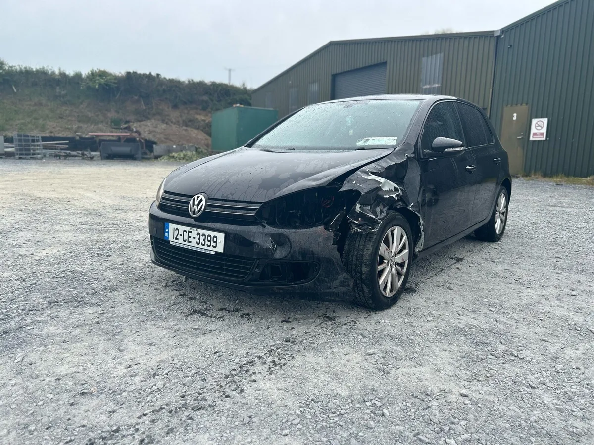 2012 Volkswagen golf 2.0 diesel - Image 3