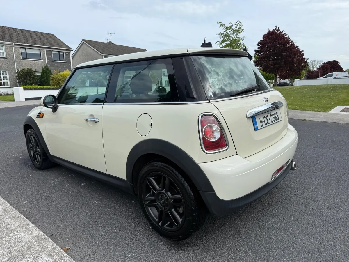 Mini One 2011 NCTED AND TAXED 1 owner - Image 4