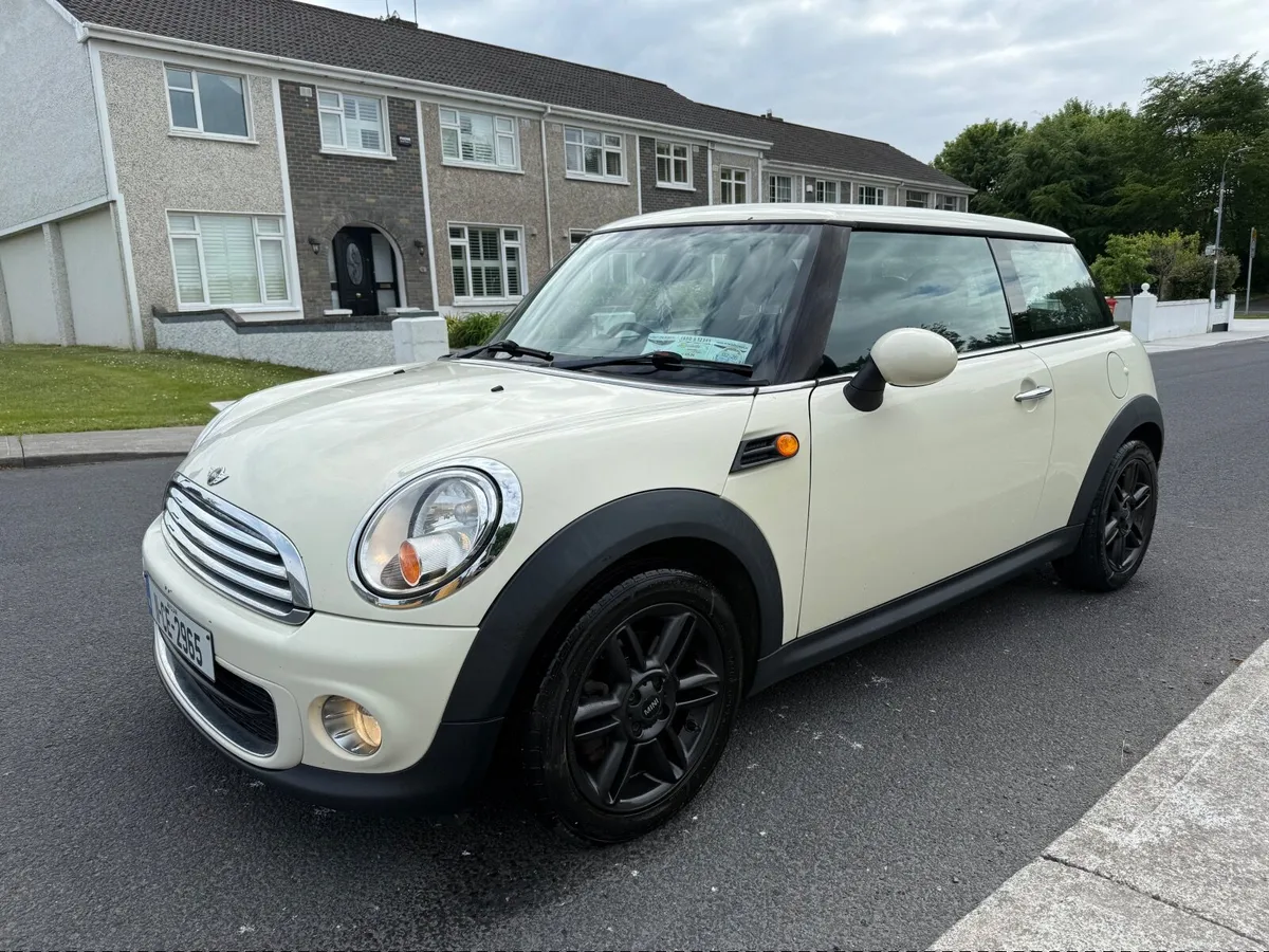 Mini One 2011 NCTED AND TAXED 1 owner - Image 3