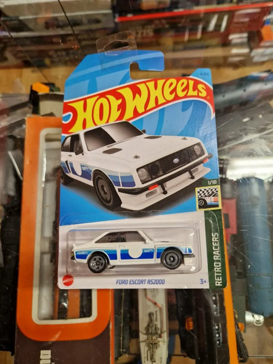Corgi Hotwheels Ford Escort - Image 3