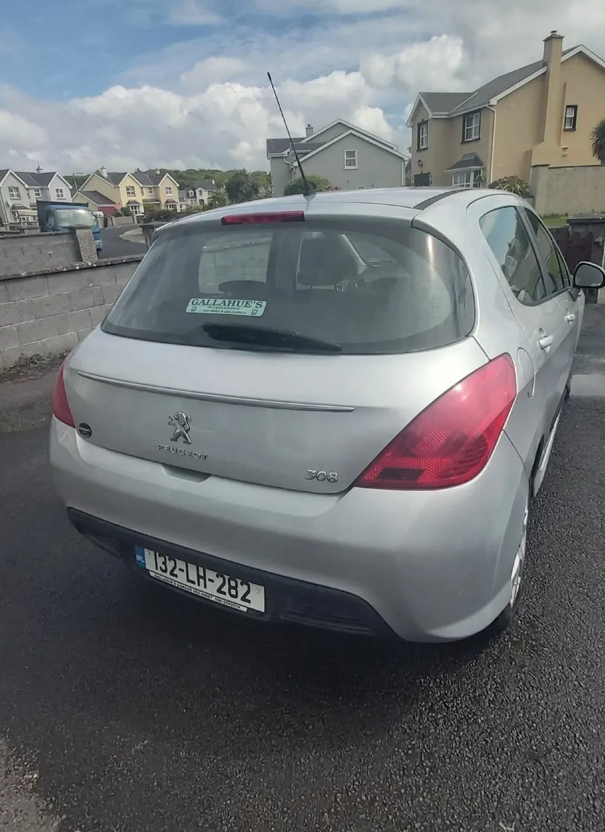 Peugeot 308, 1.6L diesel, 2013 reg - Image 4