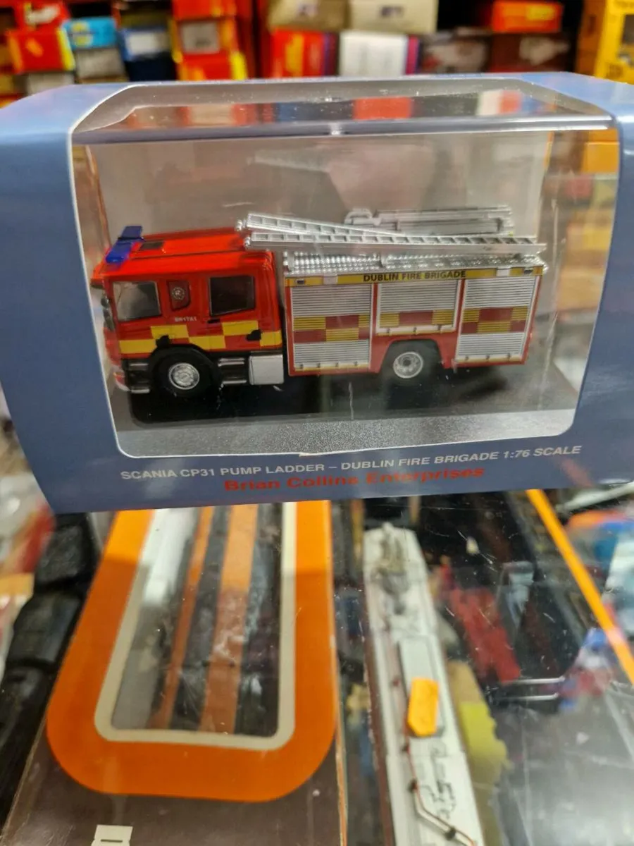 Corgi Oxford Dublin Fire Engine - Image 1