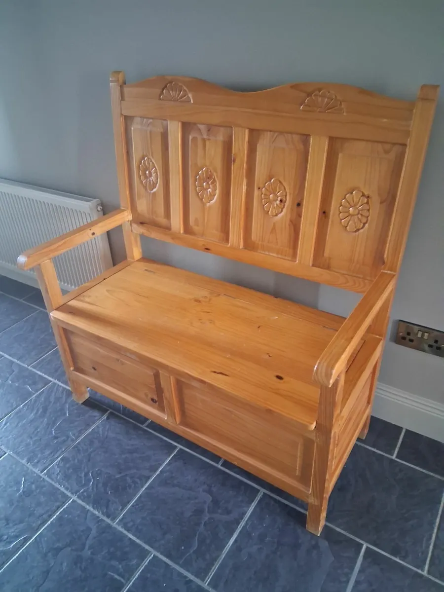 Mexican Pine Monks Bench