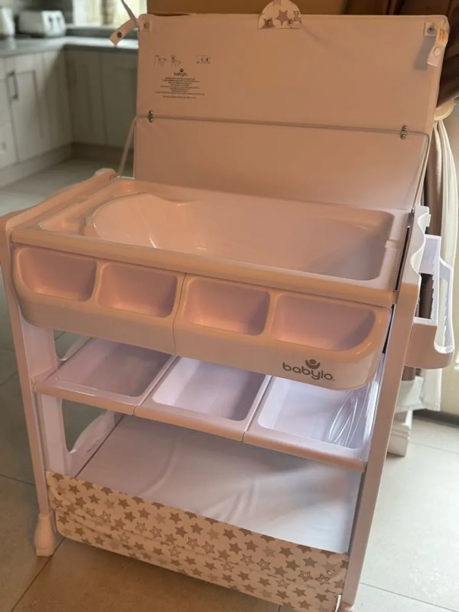 Babylo Bath & Baby Changing Table - Image 4