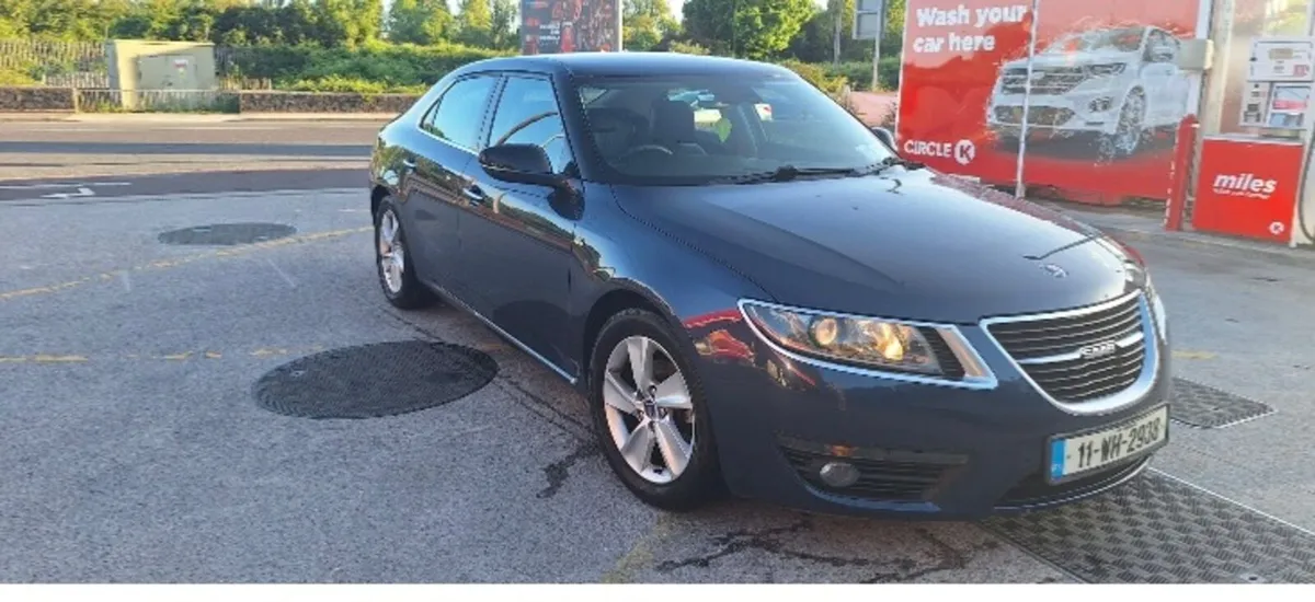 Saab 9-5 2011 - Image 1