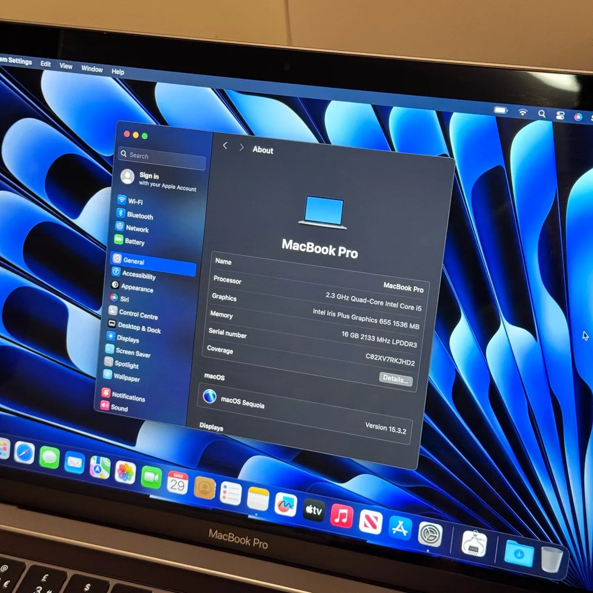 Apple MacBook Pro 2018-2019 256GB - Image 3