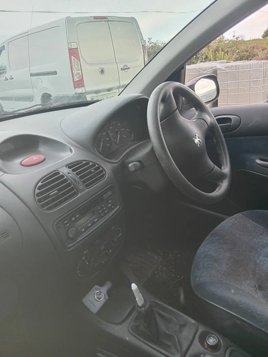 Peugeot 206 2001 - Image 2