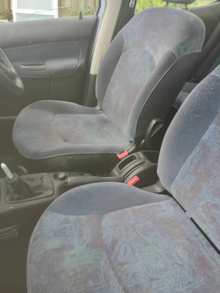 Peugeot 206 2001 - Image 4