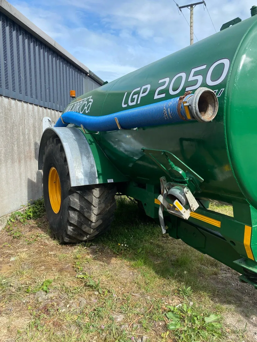 Major slurry tanker - Image 3